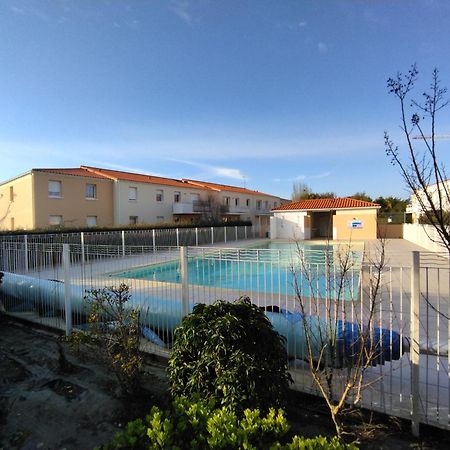 Appartement Dans Residence Au Calme Avec Piscine Les Sables-dʼOlonne Zewnętrze zdjęcie